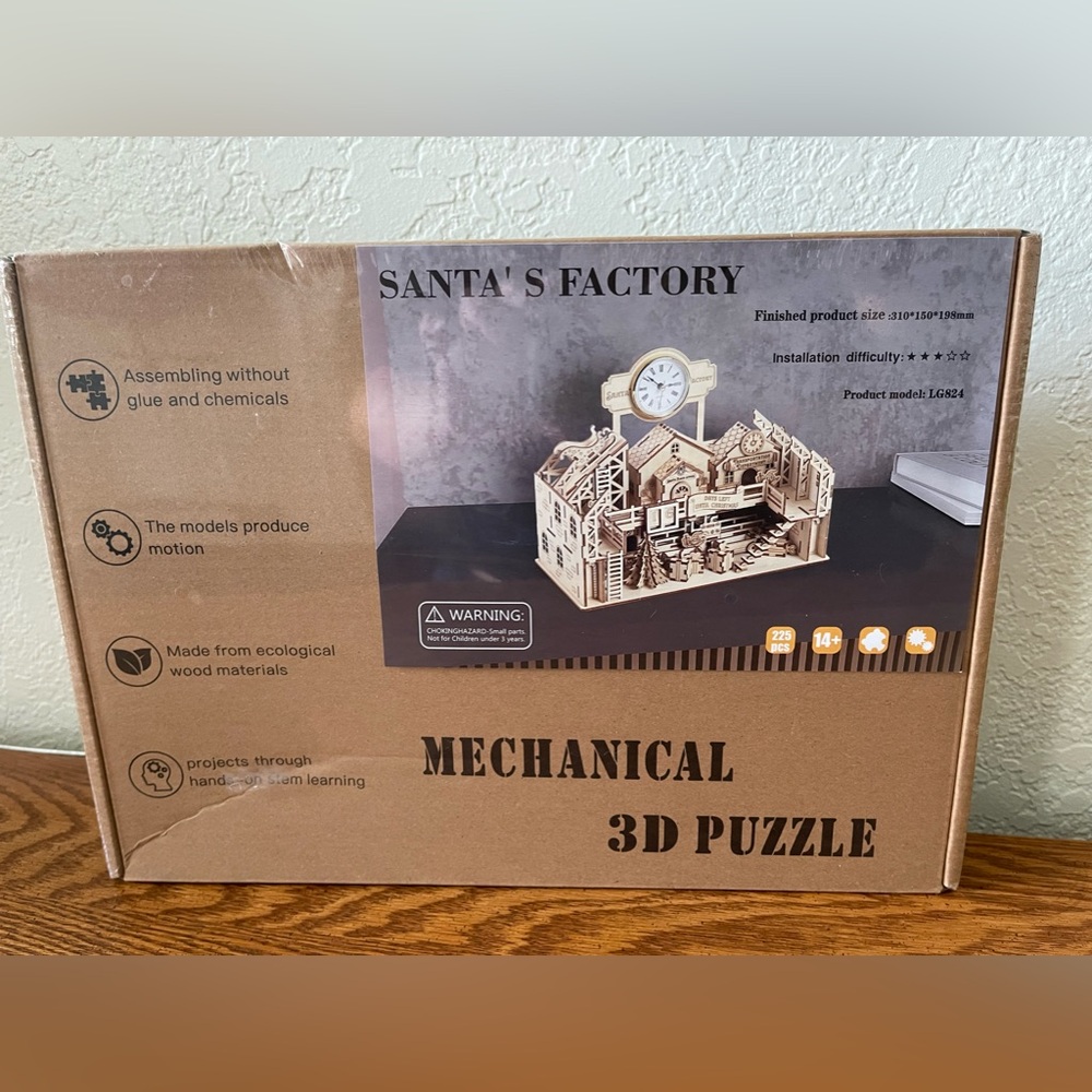 Santa’s Factory Mechanical 3D Puzzle NIB